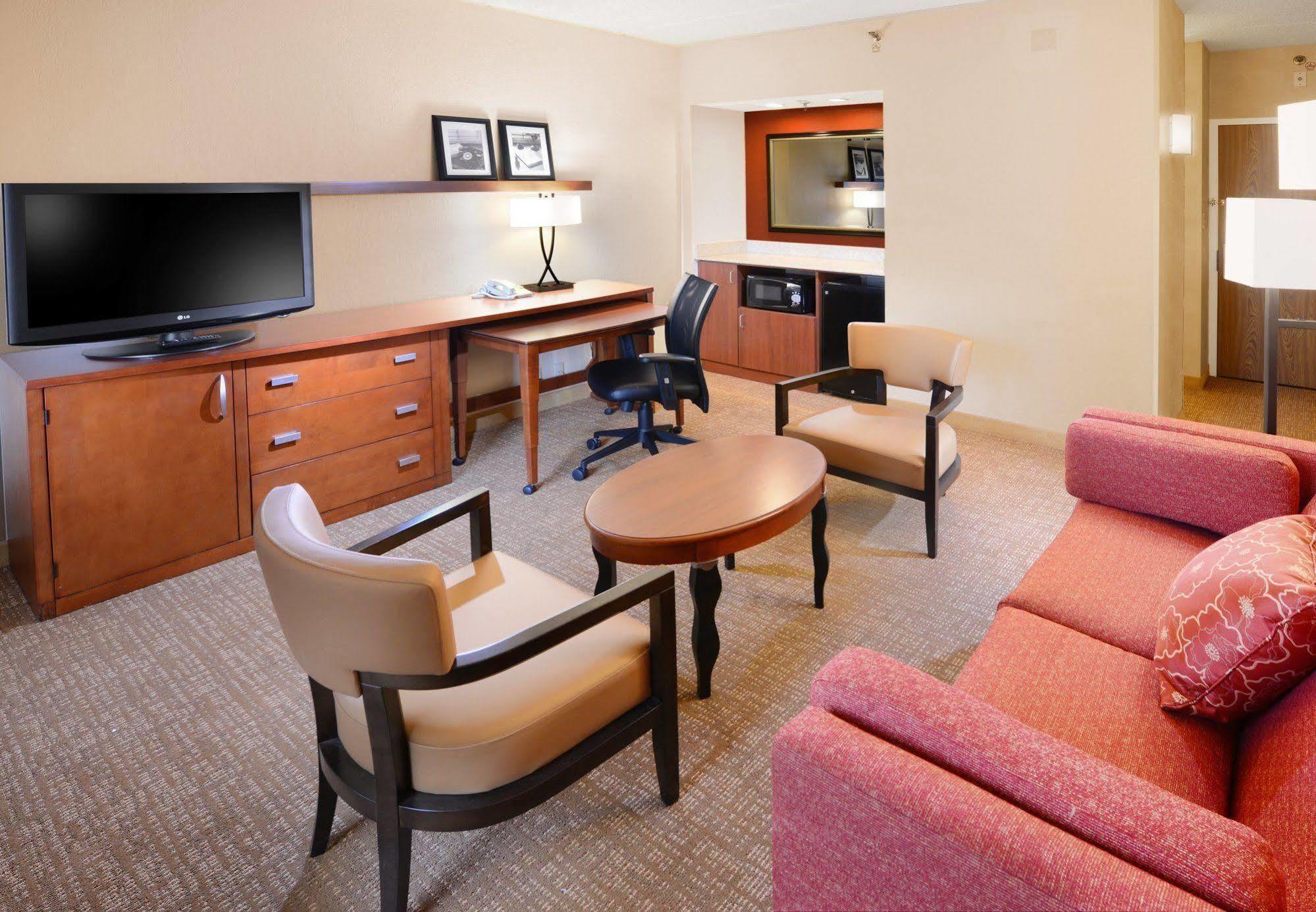 Courtyard By Marriott San Antonio Airport Otel Dış mekan fotoğraf
